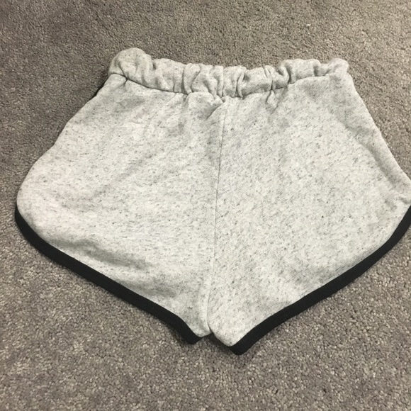Sweat shorts - Picture 2 of 5